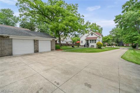 6312 E Pleasant Valley Road Independence OH 44131