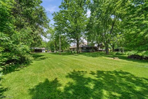 6312 E Pleasant Valley Road Independence OH 44131
