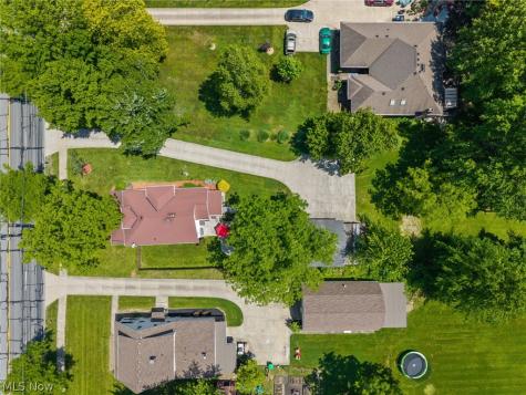 6312 E Pleasant Valley Road Independence OH 44131