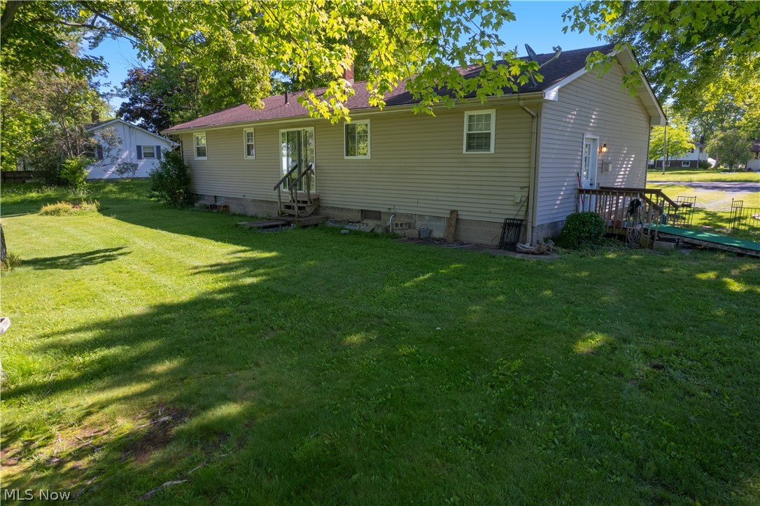 887 State Route 534 NW Newton Falls OH 44444