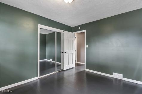 15800 Holland Road Brook Park OH 44142