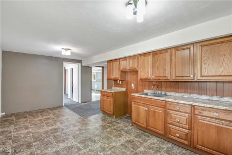 15800 Holland Road Brook Park OH 44142