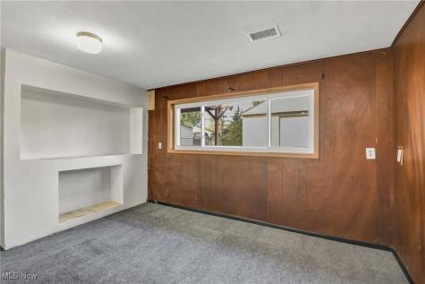 15800 Holland Road Brook Park OH 44142