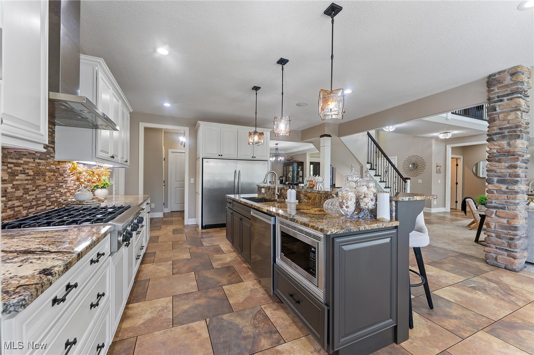 7245 Hanbury Close Canfield OH 44406