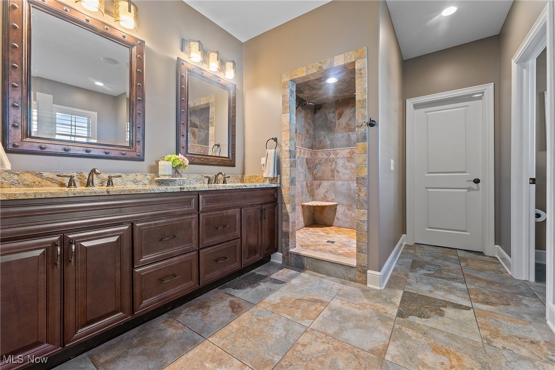 7245 Hanbury Close Canfield OH 44406
