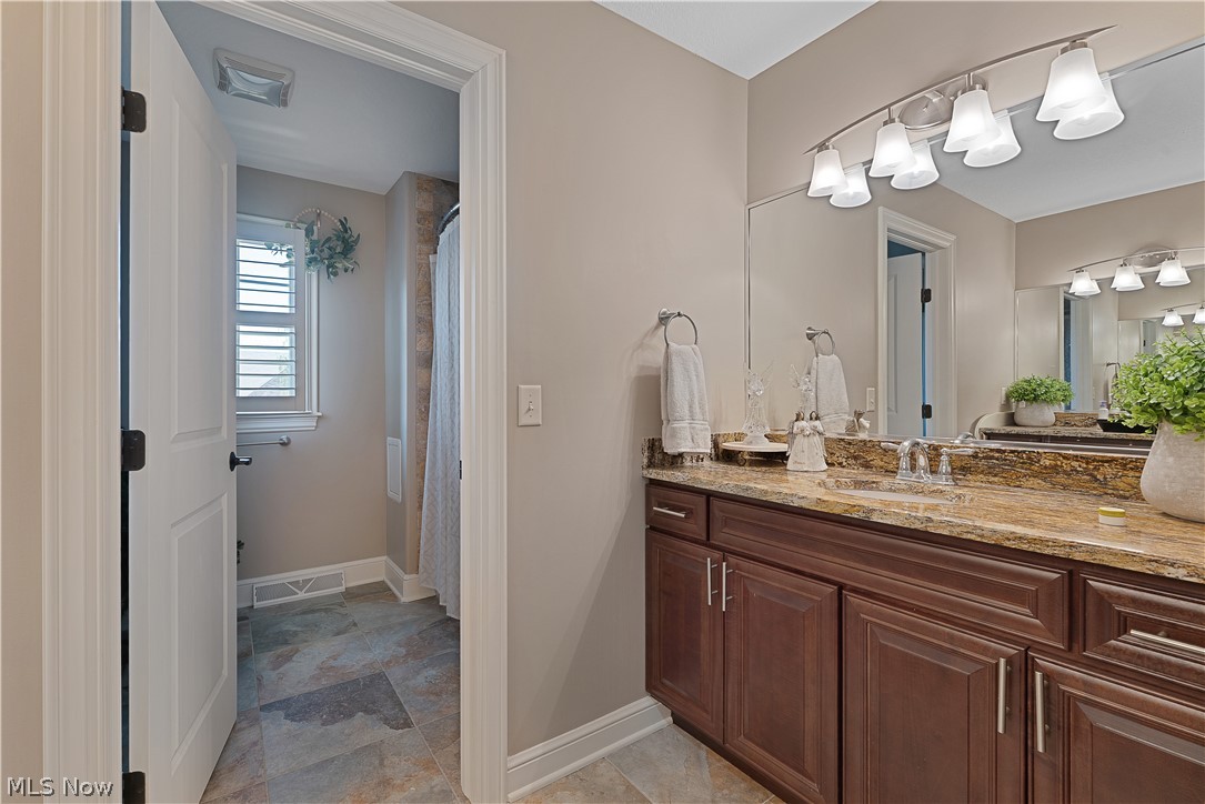 7245 Hanbury Close Canfield OH 44406