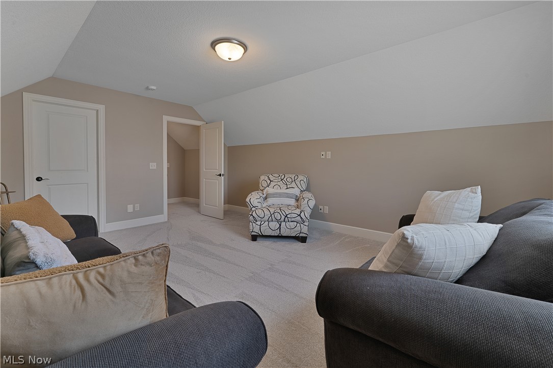 7245 Hanbury Close Canfield OH 44406