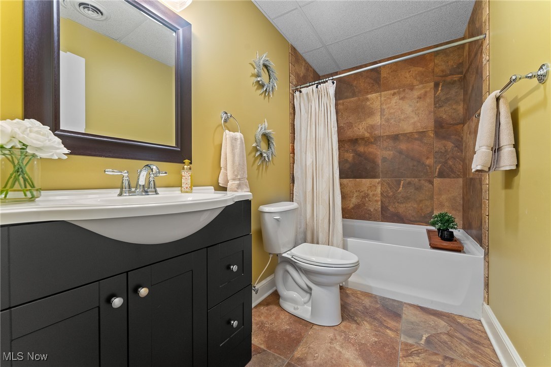 7245 Hanbury Close Canfield OH 44406