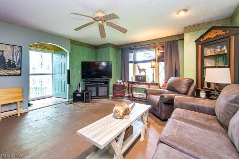 17404 Vermont Street Grafton OH 44044