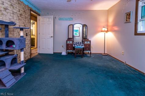 17404 Vermont Street Grafton OH 44044