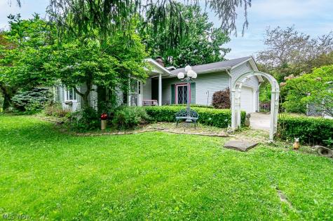 17404 Vermont Street Grafton OH 44044