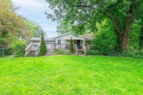 17404 Vermont Street Grafton OH 44044