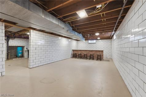 5111 Nave Street SW Canton OH 44706