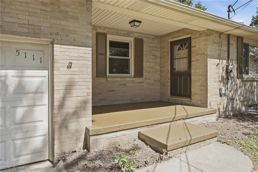 5111 Nave Street SW Canton OH 44706