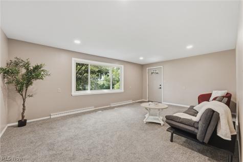 5111 Nave Street SW Canton OH 44706