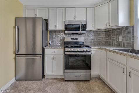 1542 Lynn Avenue Youngstown OH 44514