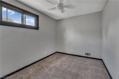 1542 Lynn Avenue Youngstown OH 44514