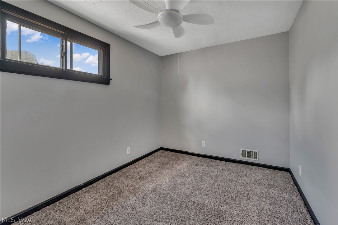 1542 Lynn Avenue Youngstown OH 44514