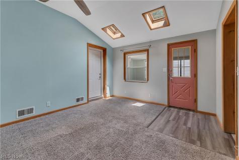1542 Lynn Avenue Youngstown OH 44514