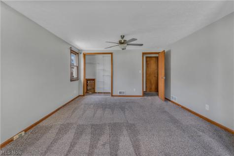 1542 Lynn Avenue Youngstown OH 44514