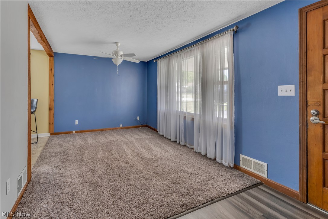 1542 Lynn Avenue Youngstown OH 44514