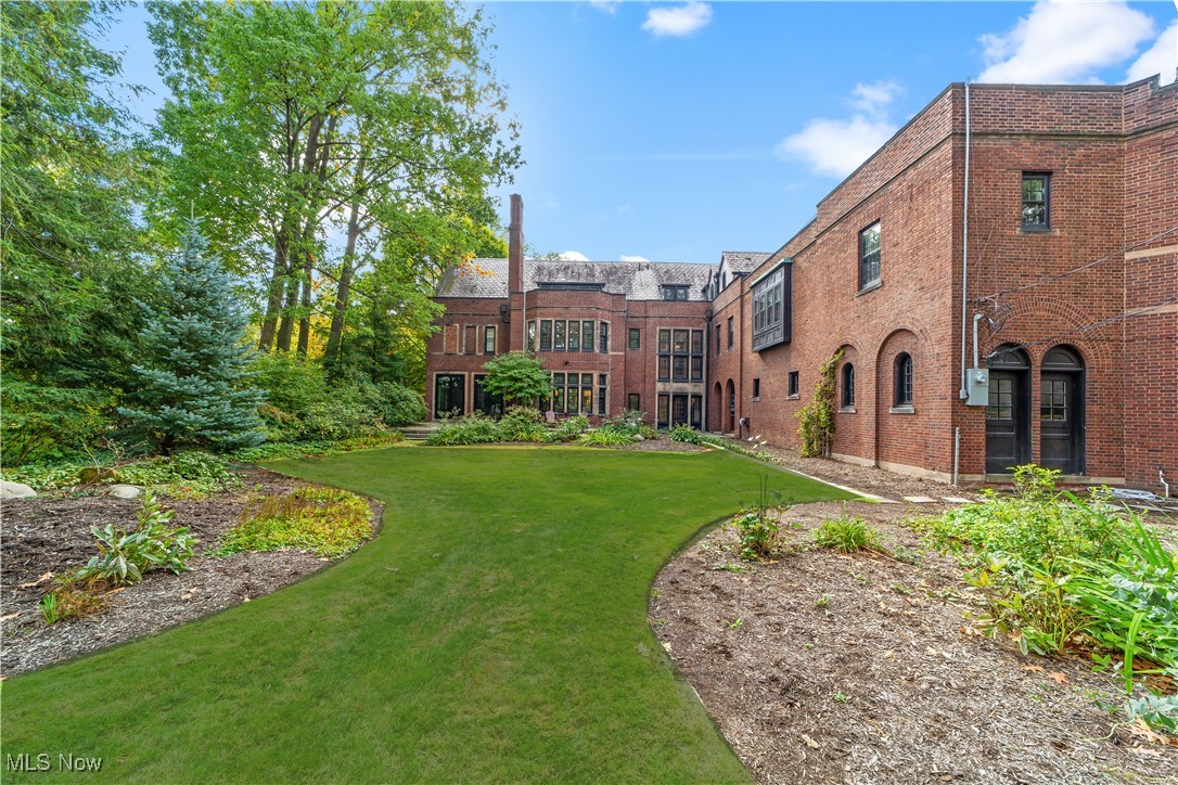 2965 Fairmount Boulevard Cleveland Heights OH 44118