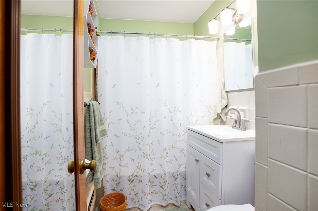 682 E Catawba Avenue Akron OH 44306