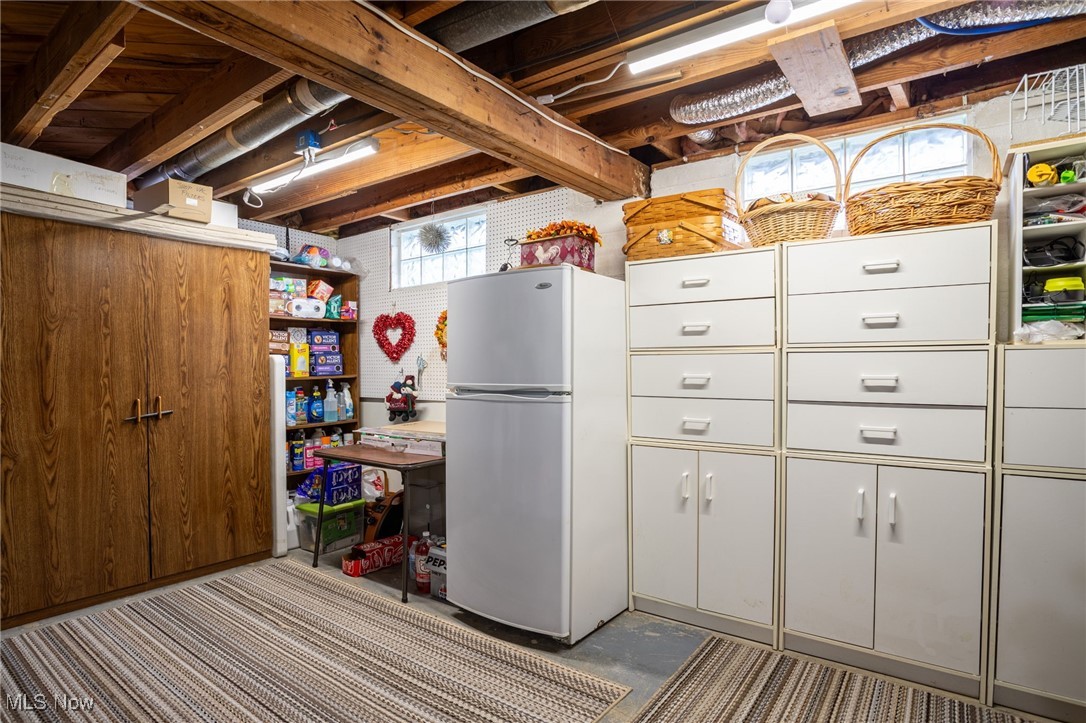 682 E Catawba Avenue Akron OH 44306