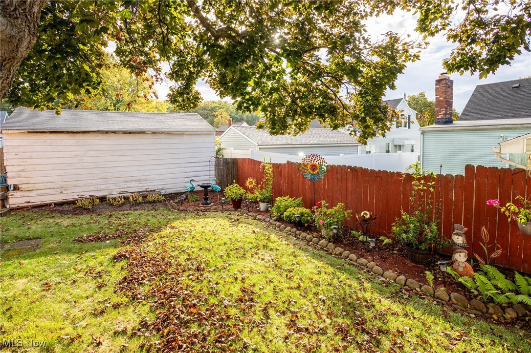 682 E Catawba Avenue Akron OH 44306