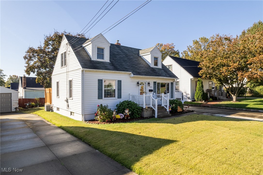 682 E Catawba Avenue Akron OH 44306