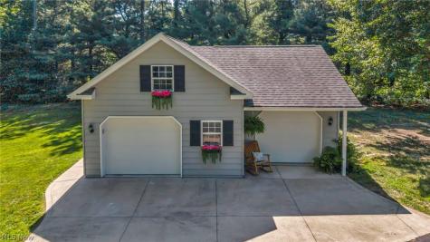 1176 Meadow Spur Drive Akron OH 44333