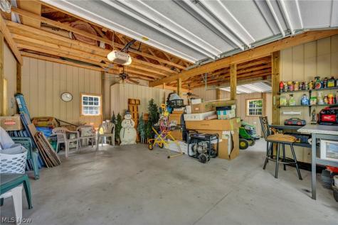 1176 Meadow Spur Drive Akron OH 44333