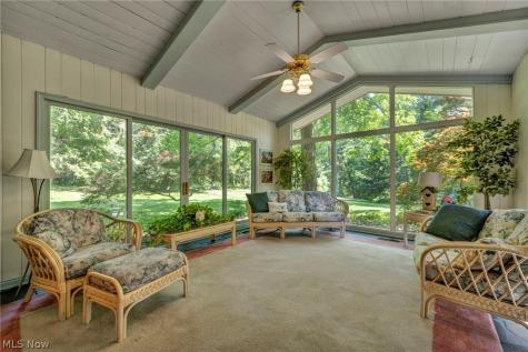 1176 Meadow Spur Drive Akron OH 44333