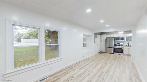 2605 Short Street Lakemore OH 44250