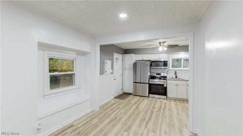 2605 Short Street Lakemore OH 44250