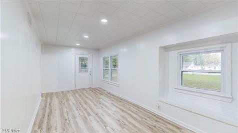 2605 Short Street Lakemore OH 44250