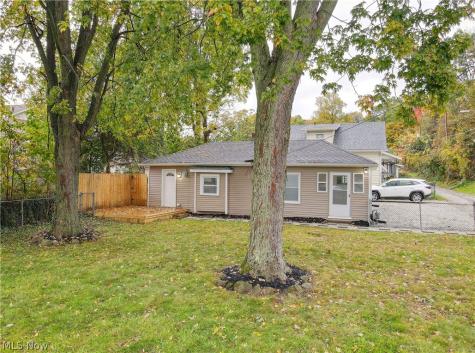 2605 Short Street Lakemore OH 44250