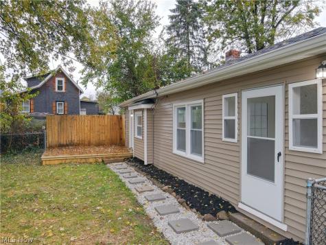 2605 Short Street Lakemore OH 44250