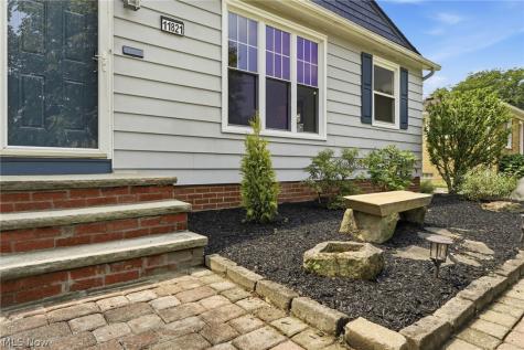 11821 Ronald Drive Parma OH 44130