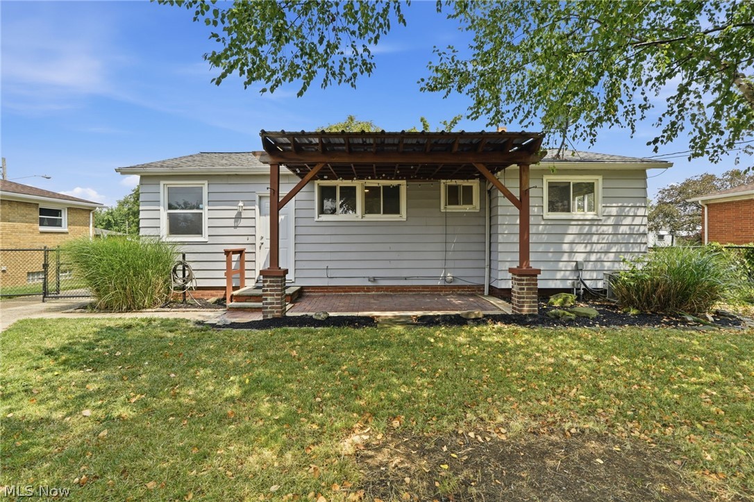 11821 Ronald Drive Parma OH 44130