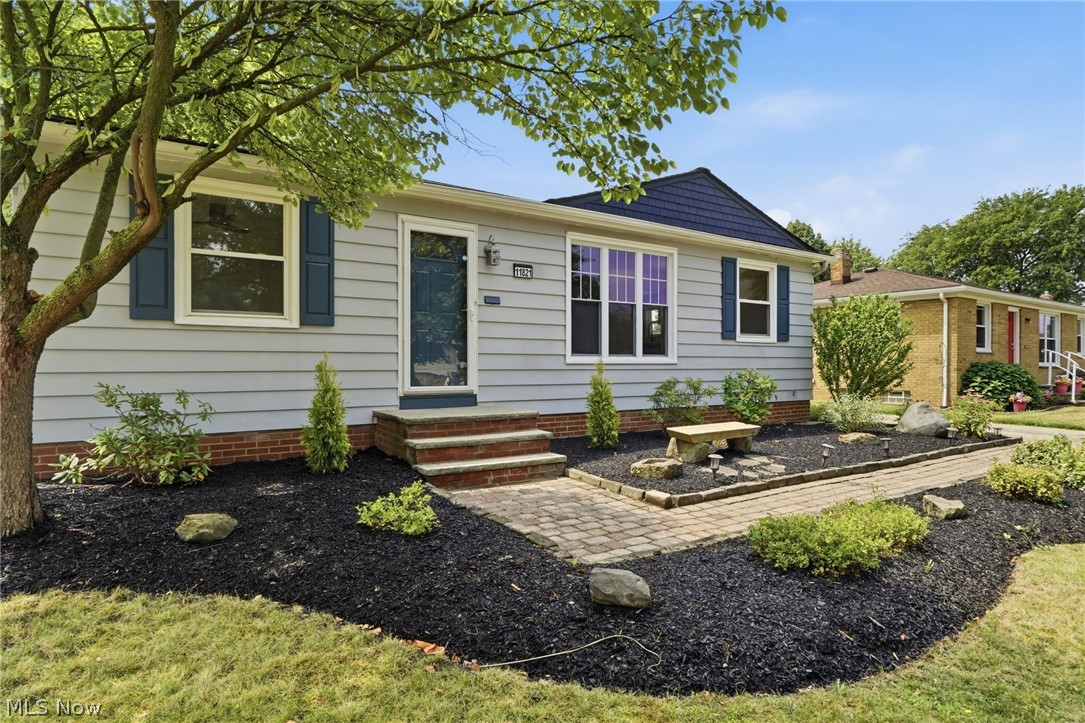 11821 Ronald Drive Parma OH 44130