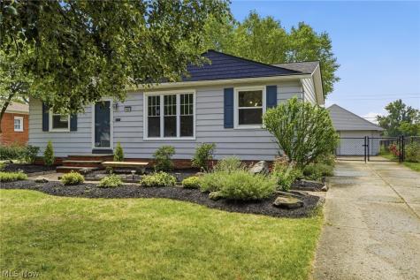 11821 Ronald Drive Parma OH 44130