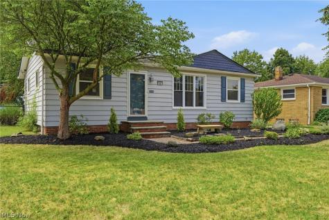 11821 Ronald Drive Parma OH 44130