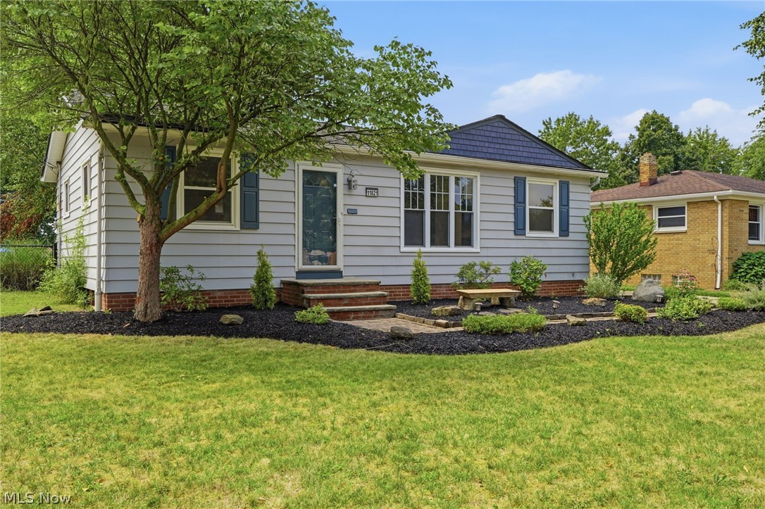 11821 Ronald Drive Parma OH 44130
