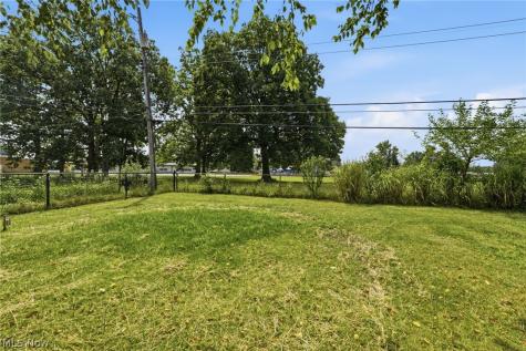 11821 Ronald Drive Parma OH 44130