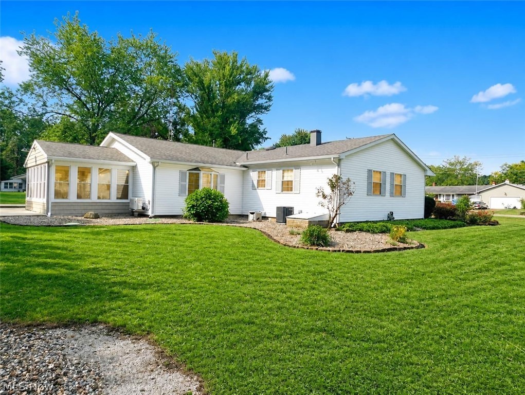3040 E Spencer Circle Geneva OH 44041