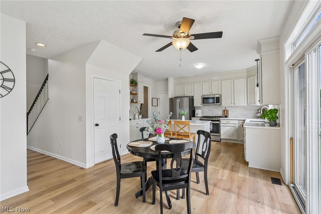 3821 Woodglen Avenue Norton OH 44203