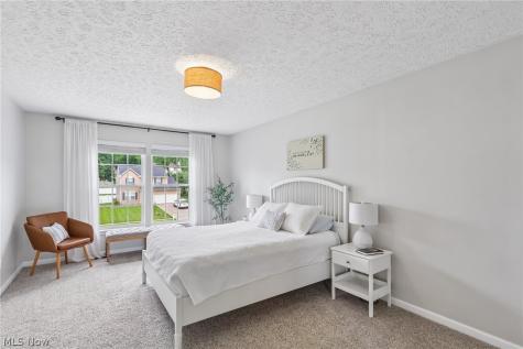 3821 Woodglen Avenue Norton OH 44203