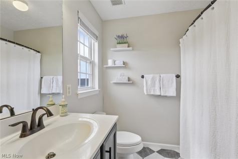 3821 Woodglen Avenue Norton OH 44203