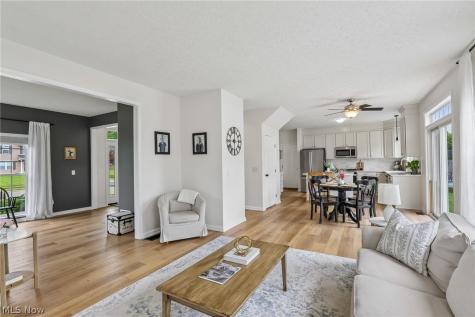 3821 Woodglen Avenue Norton OH 44203
